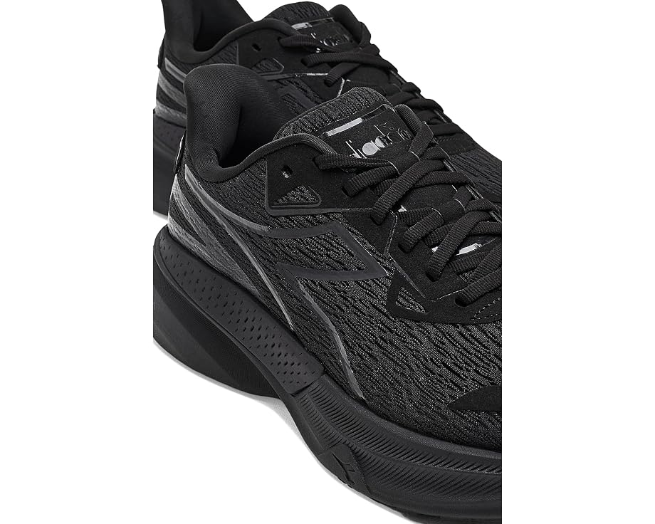 Кроссовки Diadora Nucleo 2 для бега черные