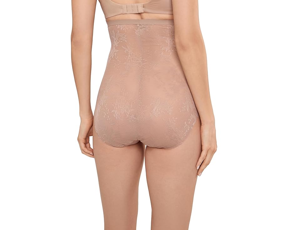 Шорты Miraclesuit Modern Romance с кружевом и высокой талией