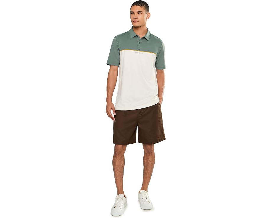 Поло Featherweight Color-Block TravisMathew с контрастной отделкой