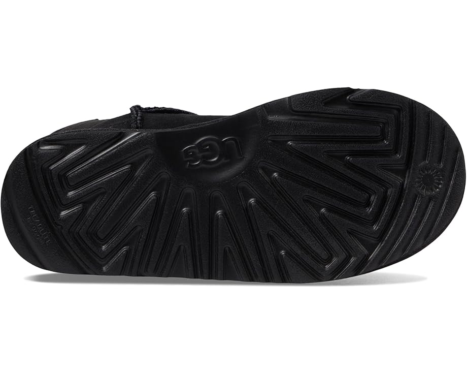 Угги UGG Kids Classic II для детей из овчины с подошвой Treadlite