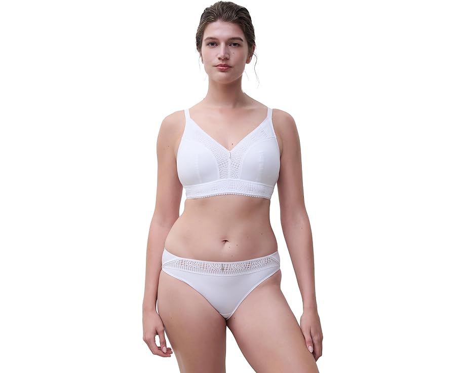 Бюстгальтер Chantelle Easy Support без косточек с эластичным кружевом