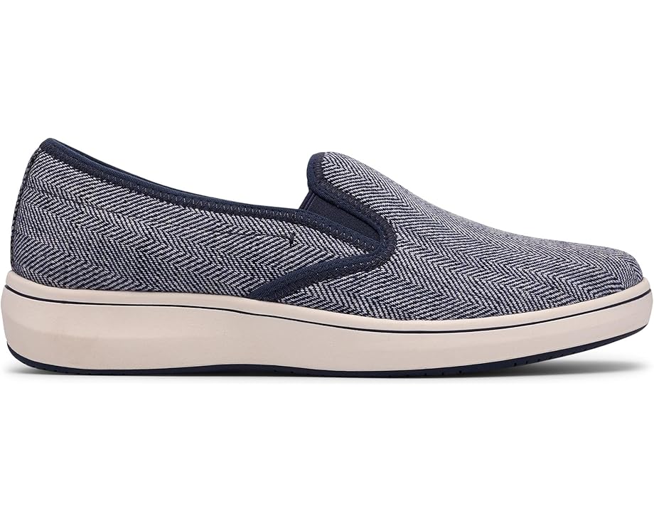 Слипоны Clarks Breezesky Zoe с текстильным верхом и стелькой Cushion Soft
