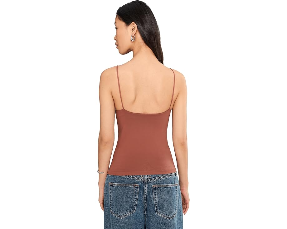 Топ-ками Round Two от Free People с высоким вырезом