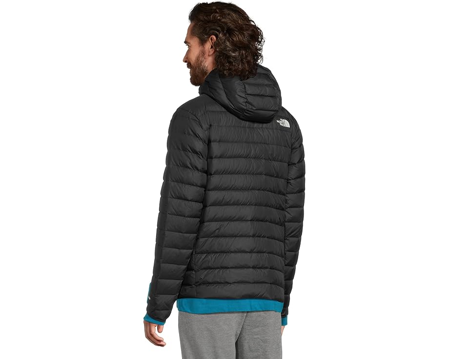 Классическая пуховая куртка The North Face с капюшоном