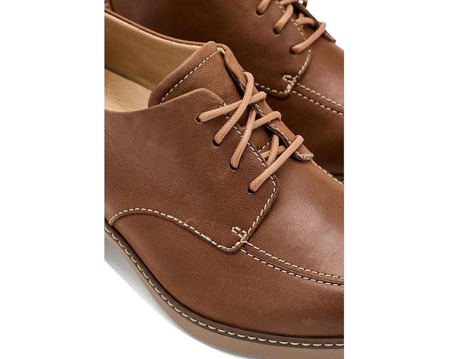 Туфли Maris на шнуровке от Dansko с каблуком из стопки
