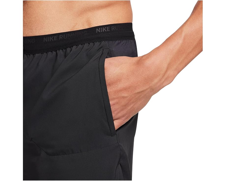 Беговые шорты Nike Dri-FIT Stride 2-в-1 5 дюймов (12.7 см) с защищенным карманом