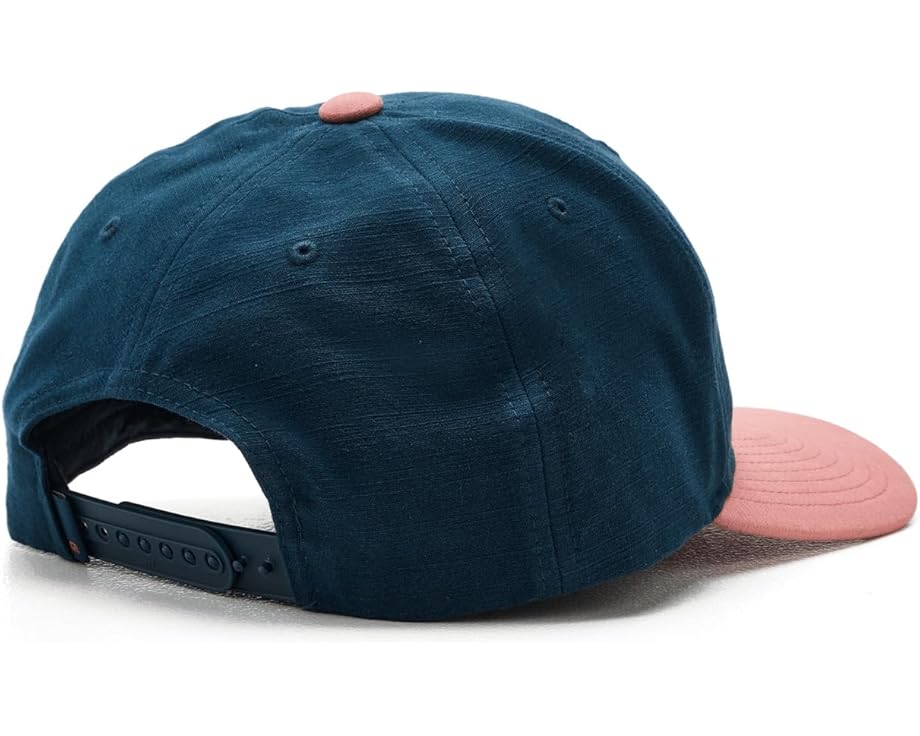 Кепка Tm Social Club от TravisMathew с брендированной нашивкой