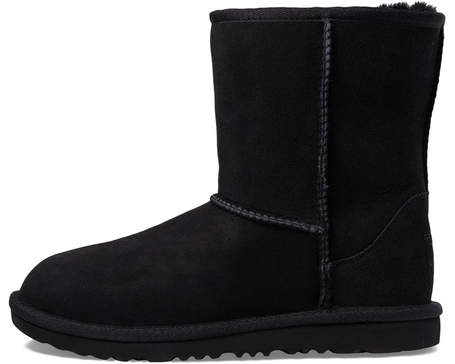 Угги UGG Kids Classic II для детей из овчины с подошвой Treadlite