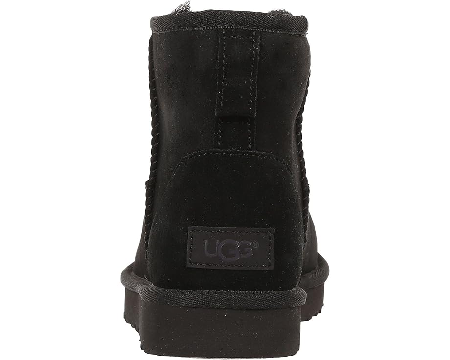 Мини-ботинки UGG Classic Mini II с водонепроницаемой пропиткой и подошвой Treadlite
