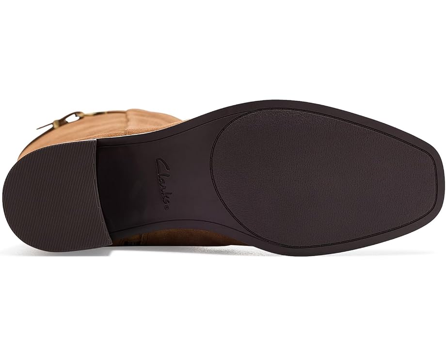 Ботинки Clarks Wrenn Hi из замши с квадратным мысом и отделкой в стиле кантри