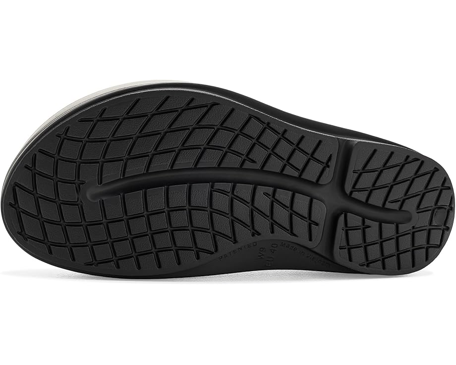 Сандалии OOFOS Oomega Oolala Luxe Thong на платформе 4 см
