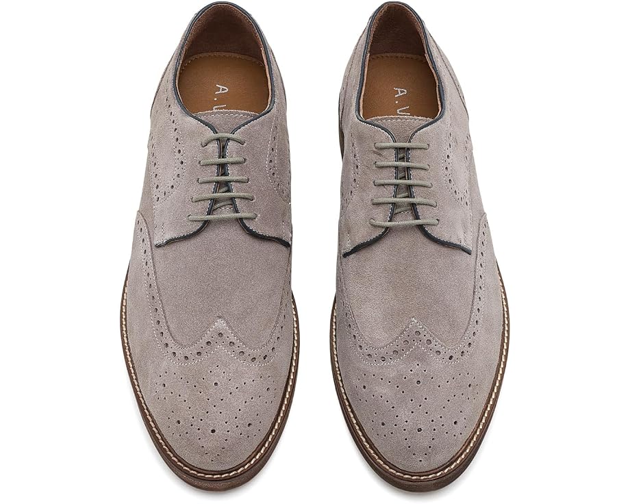 Cambridge Wingtip Lace-up
