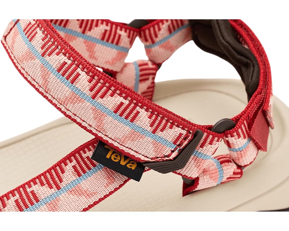 Teva Hurricane XLT3 с обновлённой технологией и универсальной системой ремешков
