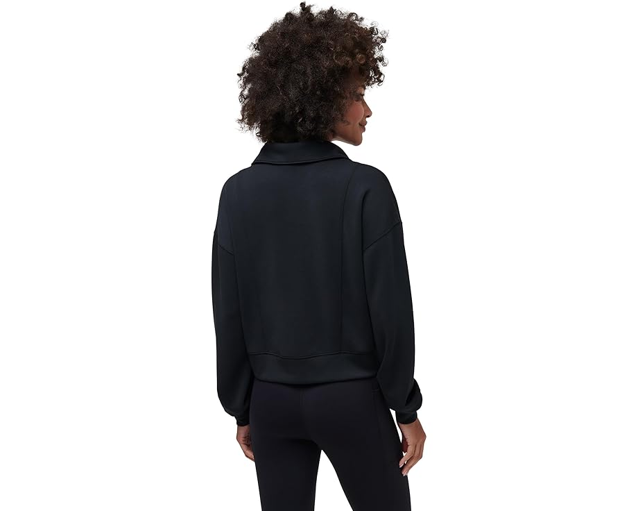 Толстовка TravisMathew Skyloft Soft с молнией на половину и приталенным кроем