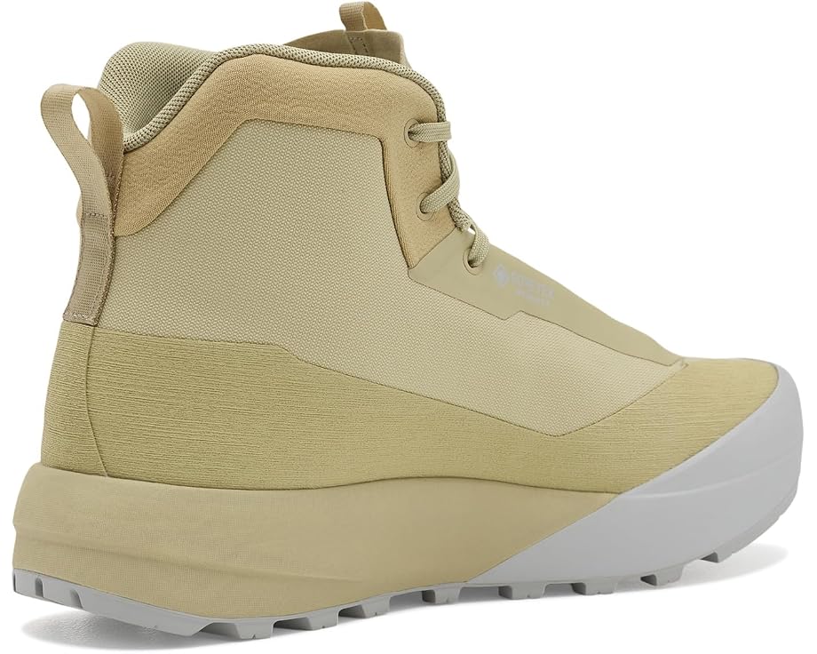 Трекинговые ботинки Arc'teryx Kopec 2 Mid GTX с мембраной