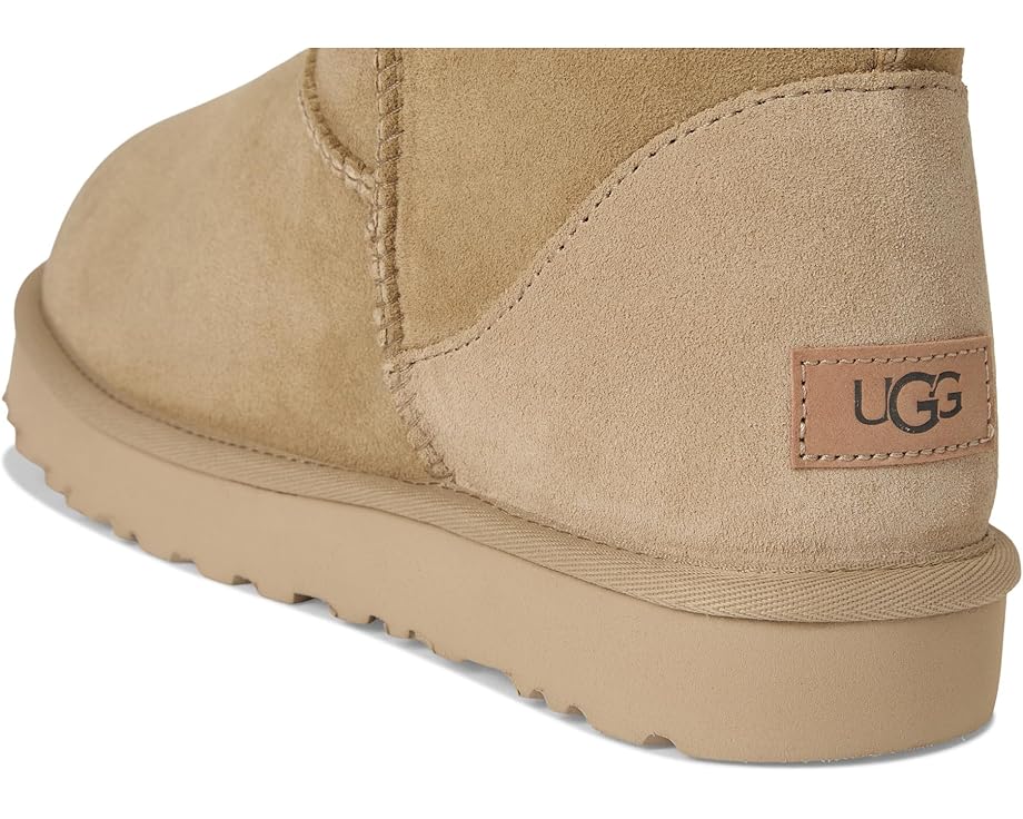 UGG Classic Short II угги из овчины с водонепроницаемой пропиткой