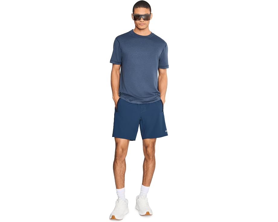 Шорты Yogger Stretch 17 от RVCA с эластичным поясом и карманами