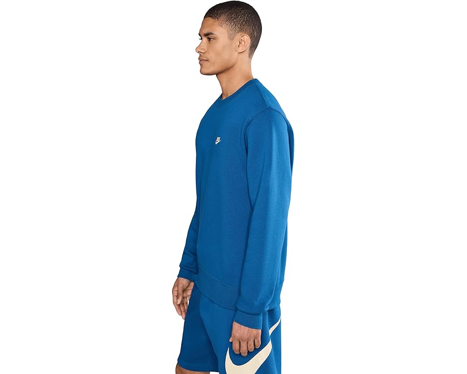 Свитшот Nike Club Basketball Crew с начесом и длинными рукавами