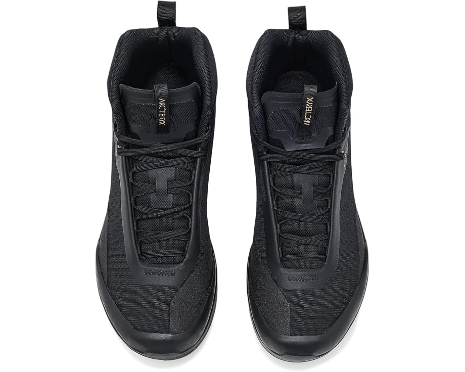 Треккинговые кроссовки Arc'teryx Kopec 2 Mid GTX