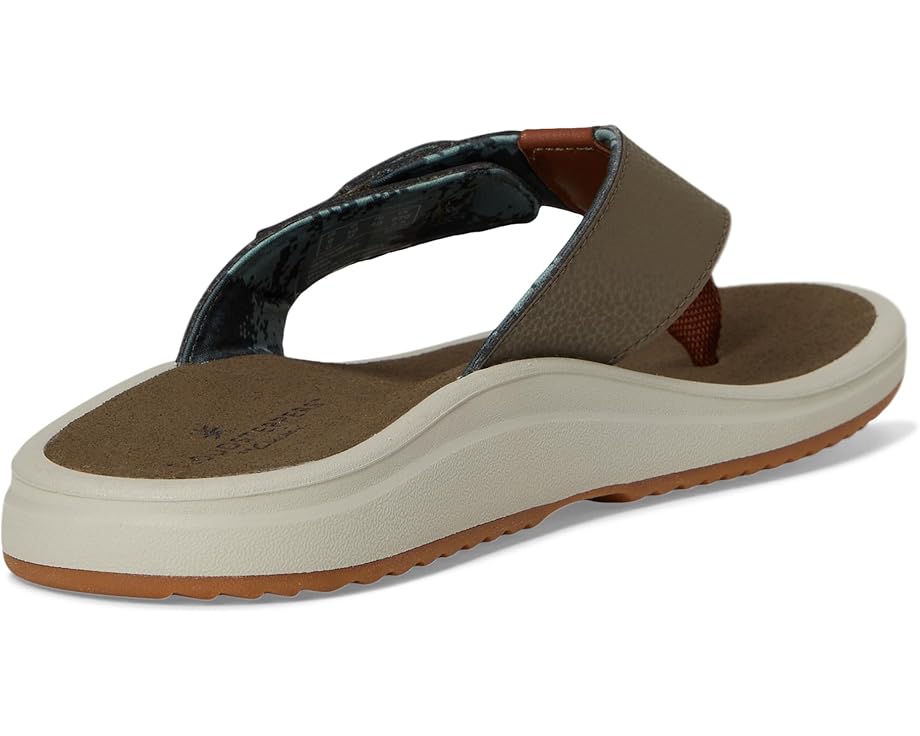 Сандалии Clarks Breeze с регулируемым ремнем и стелькой из ЭВА