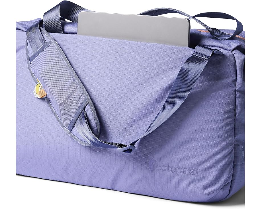 Дорожная сумка Viaje 45L Travel Duffel от Cotopaxi с прочной конструкцией