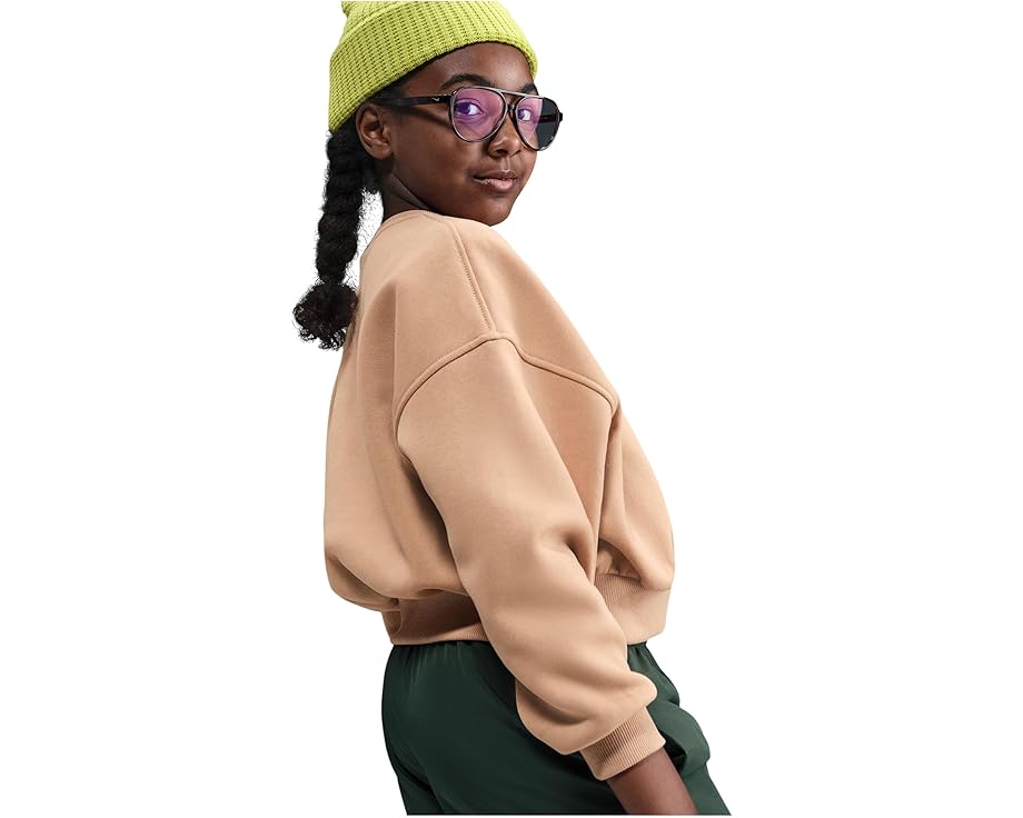 Свитшот Nike Kids Club Fleece Boxy Crew-Neck с вышитым логотипом