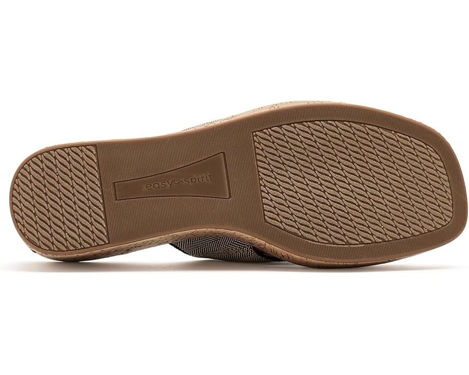 Босоножки Easy Spirit Fawn на танкетке с перекрестными ремешками