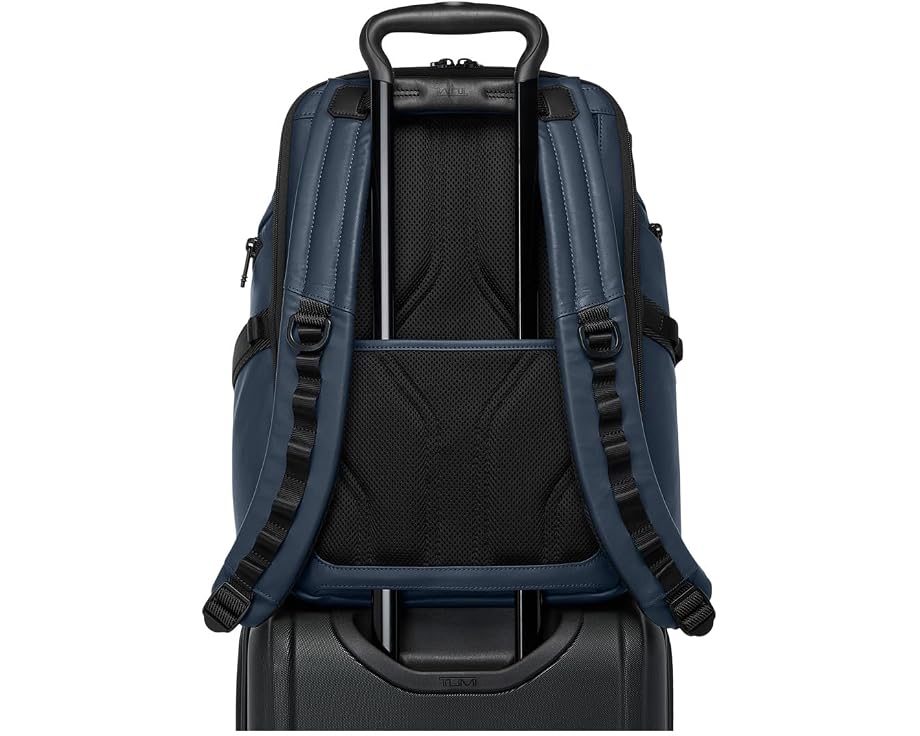 Рюкзак Tumi Search с отделением для ноутбука и прочным корпусом