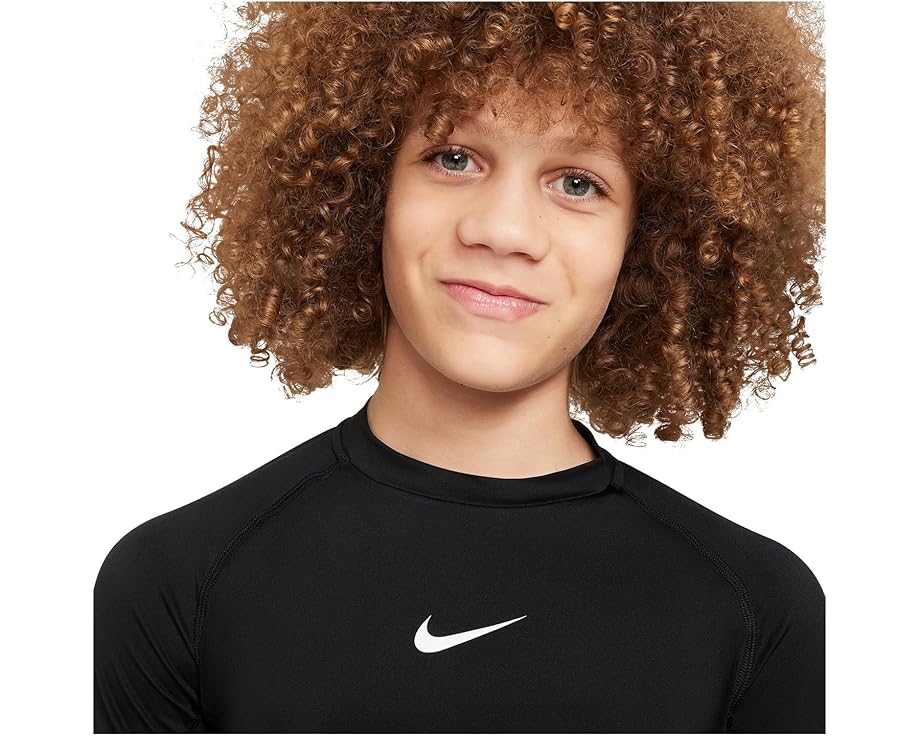 Детская футболка Nike Kids Pro Dri-fit Long Sleeve с технологией отвода влаги