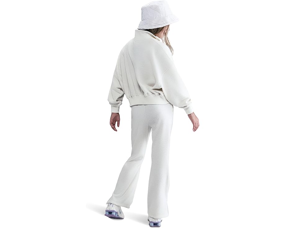 Детская флисовая толстовка Nike Kids Sportswear Long Sleeve Fleece Top с карманом и логотипом