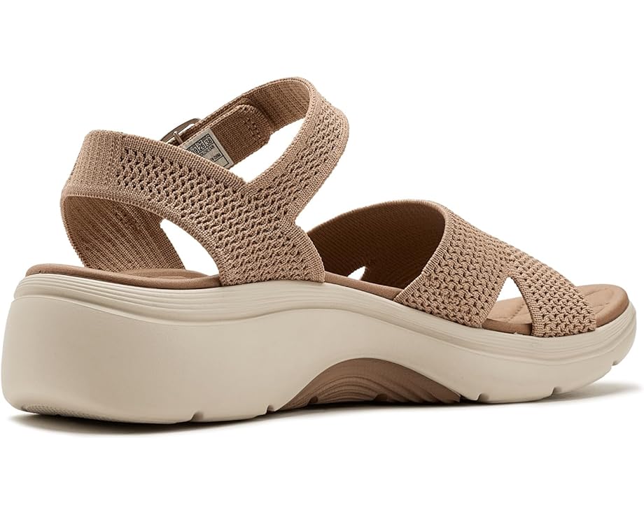 Сандалии SKECHERS GO Walk Arch Fit 2.0 с блестящей пряжей и поддержкой свода стопы