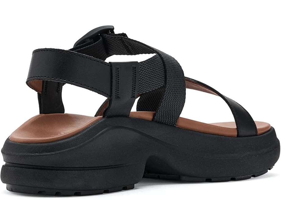 Сандалии Chaco Cushform на кожаной подошве с каблуком