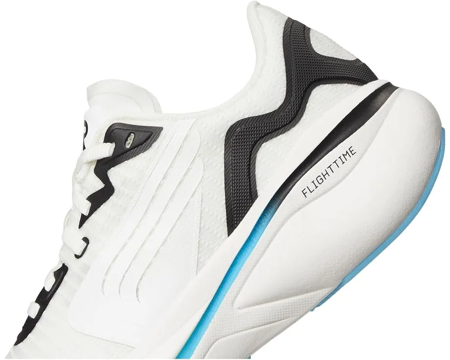 Беговые кроссовки TYR Maverick с широким носком и пеной Flighttime