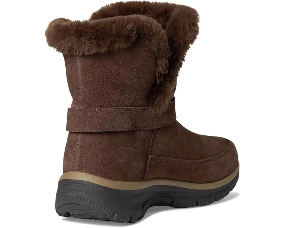 Ботинки SKECHERS Easy Going с технологией Hands Free Slip-ins на клиновидном каблуке