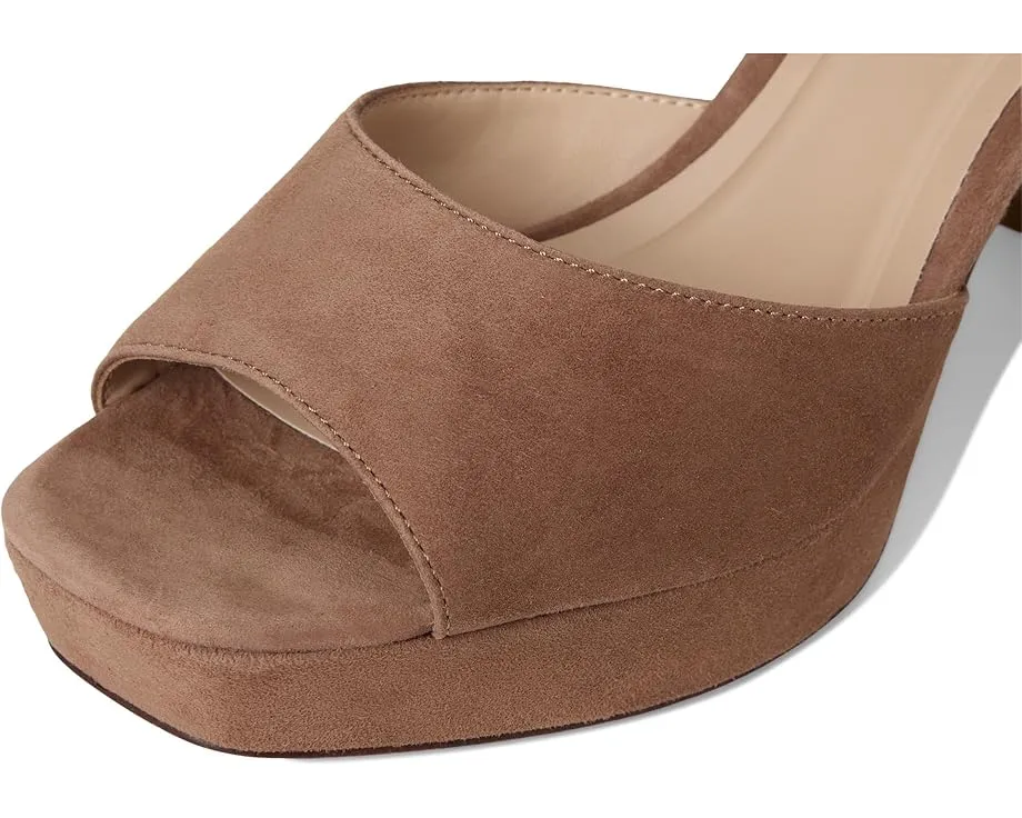 Босоножки Pearly Sandals от Pelle Moda на платформе с регулируемым ремешком