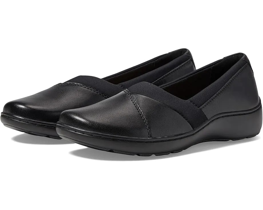 Туфли Clarks Cora Charm без застежки с миндалевидным носком и акцентной строчкой