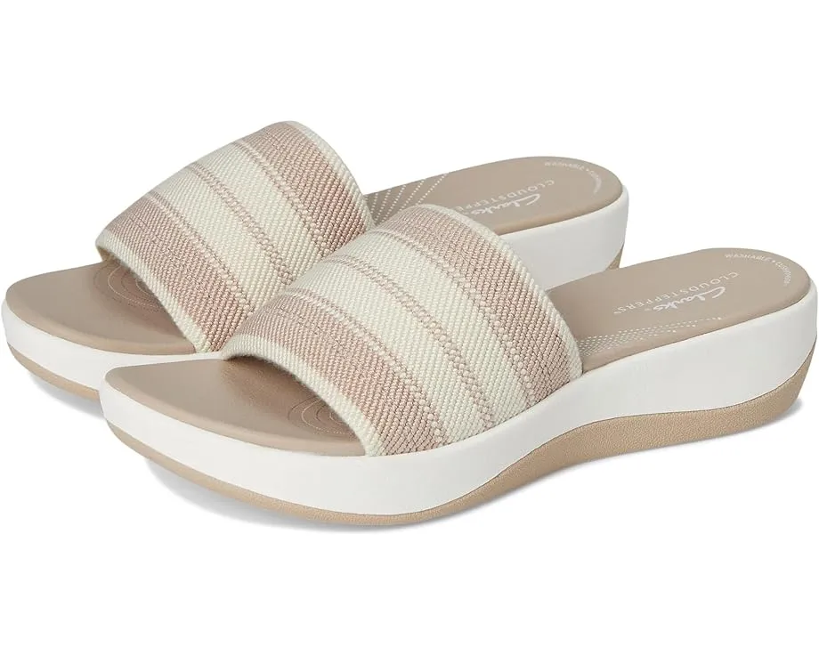 Сандалии Clarks Arla Hollis из коллекции Cloudsteppers на подошве из ЭВА