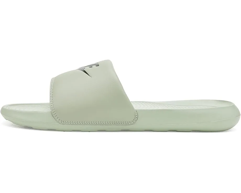 Сланцы Nike Victori One с мягкой пеной и контурным узором