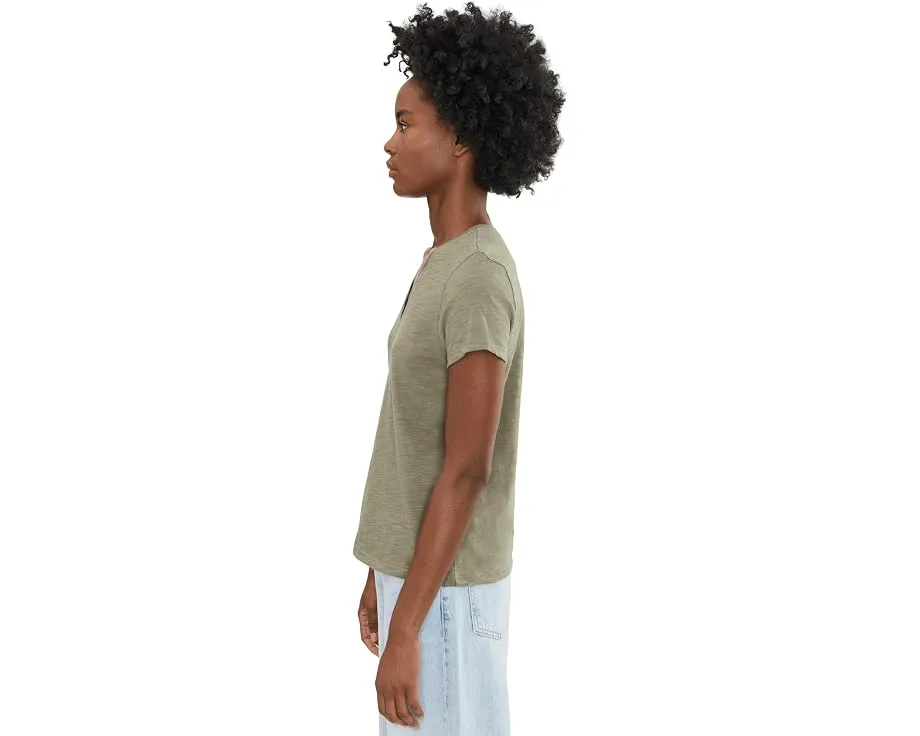 Топ Lilla P Short Sleeve Back Seam с V-образным вырезом и коротким рукавом