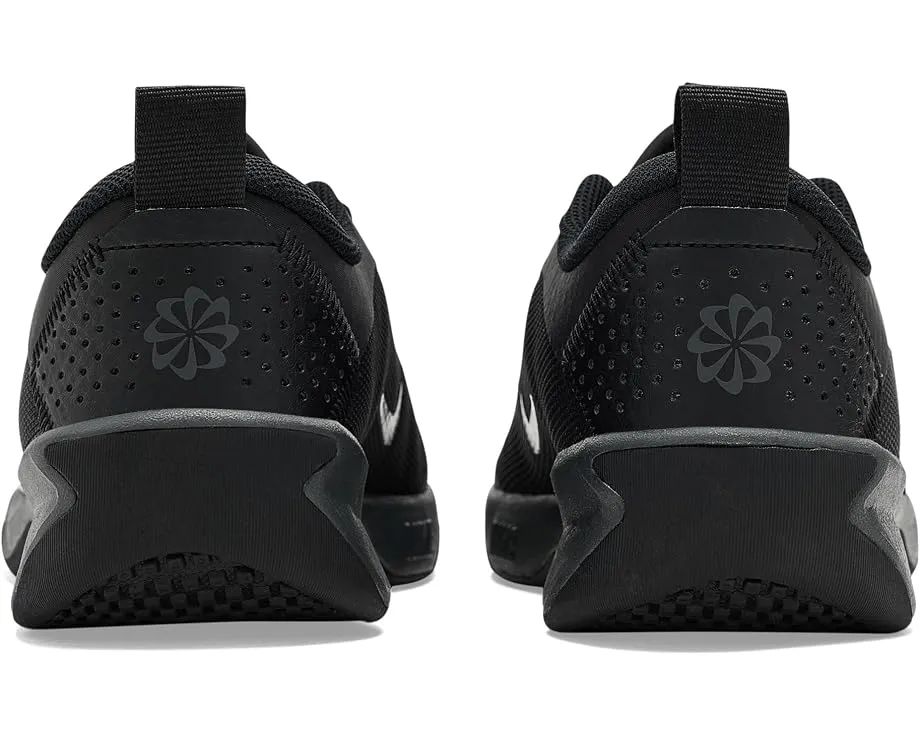 Кроссовки Nike Omni Multi-Court для подростков с классической шнуровкой