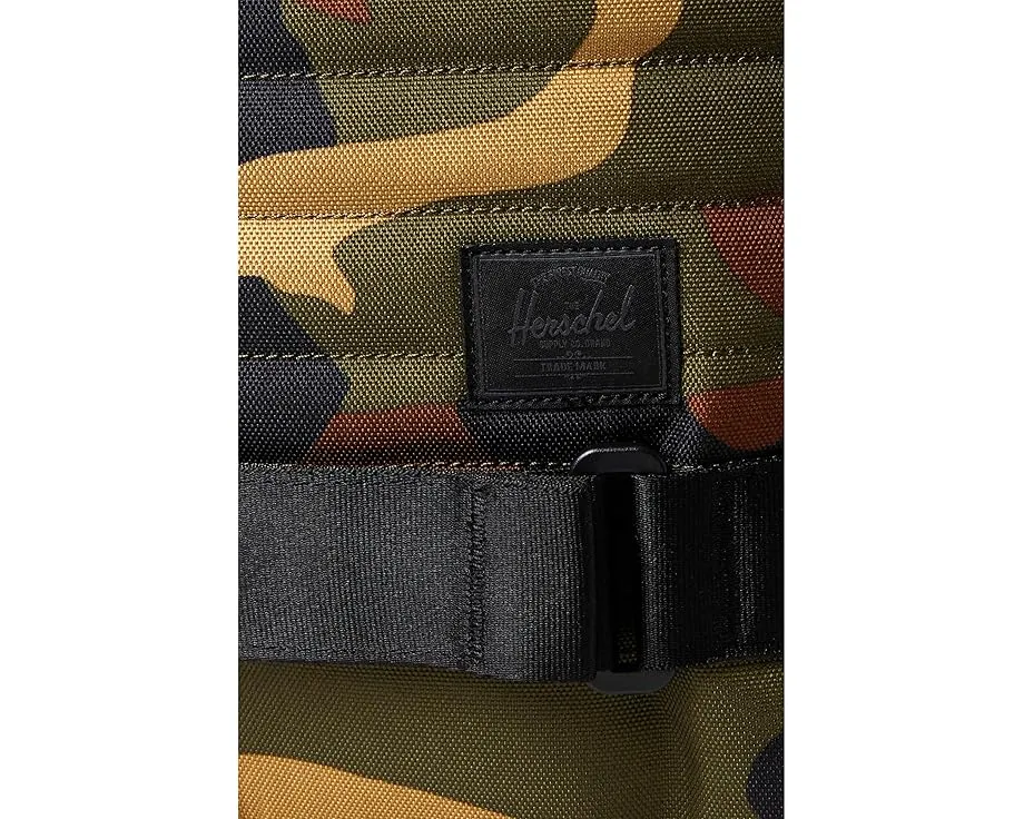 Скейт-рюкзак Herschel Supply Co. Fleet с креплением для доски