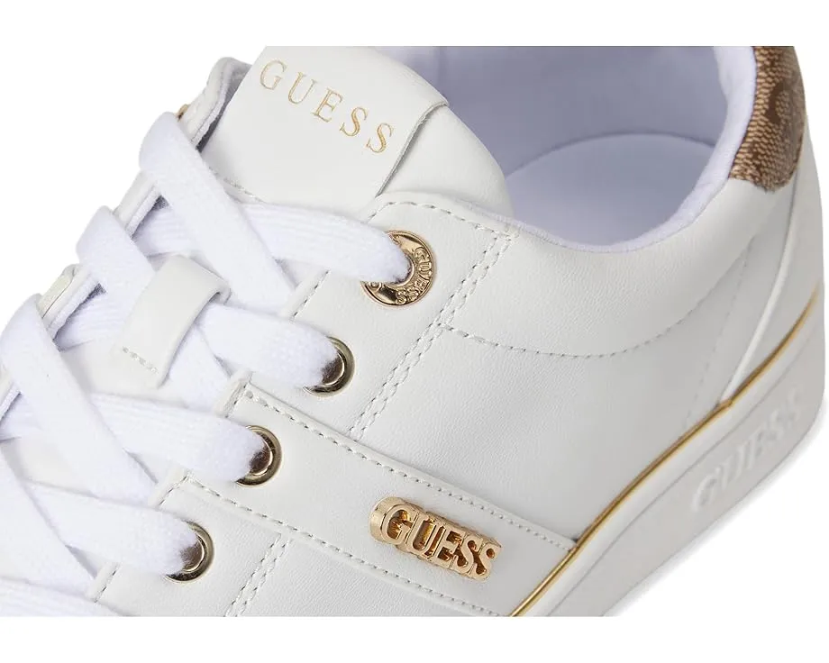 Кроссовки GUESS Britz с логотипом и металлической деталью на подошве