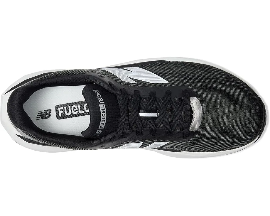 Беговые кроссовки New Balance FuelCell Rebel v5 с технологией FuelCell
