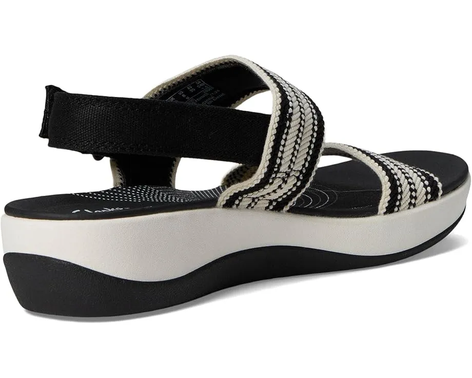 Плоские сандалии Clarks Arla Stroll с технологией Cushion Plus