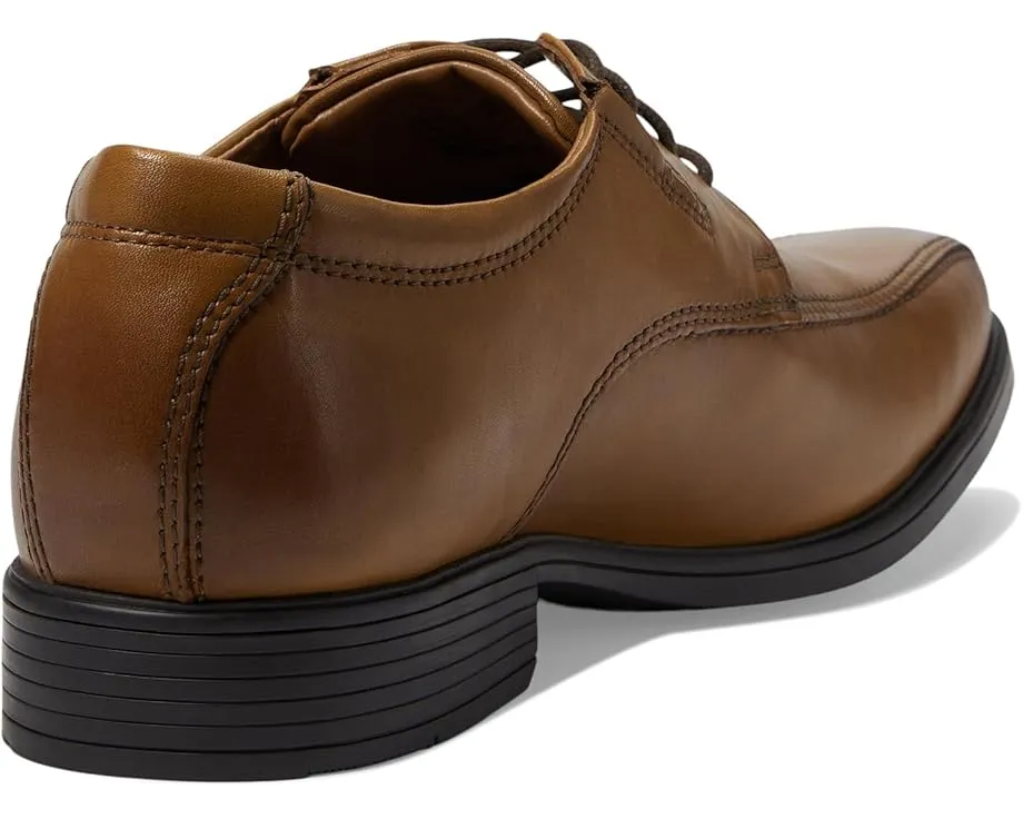 Оксфорты Clarks Tilden Walk с эластичными вставками и стелькой OrthoLite