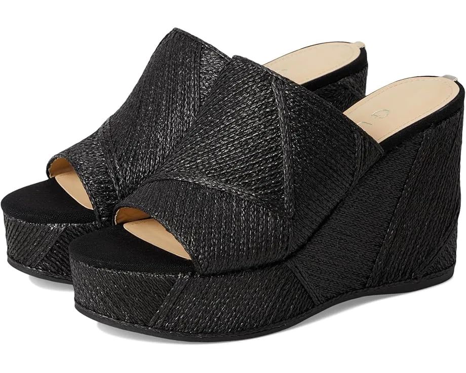 Сандалии GUESS Evenz на платформе с плетеными деталями и клиновидным каблуком