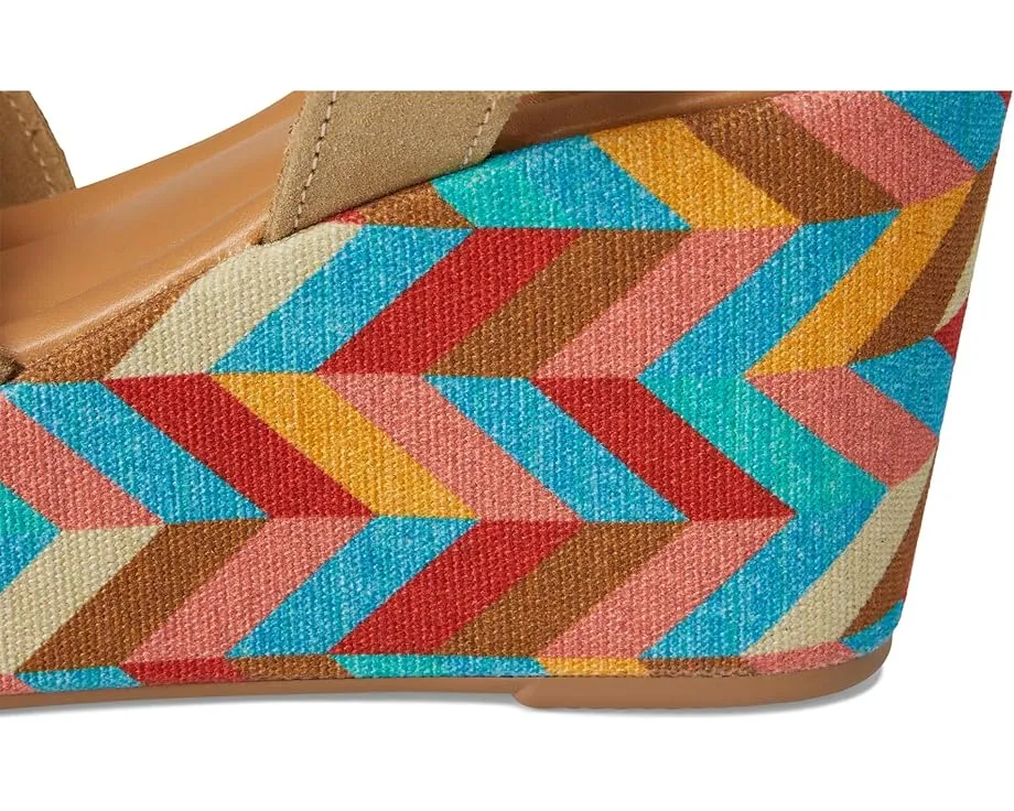 Сандалии Maliq на клиновидном каблуке с геометрическим узором