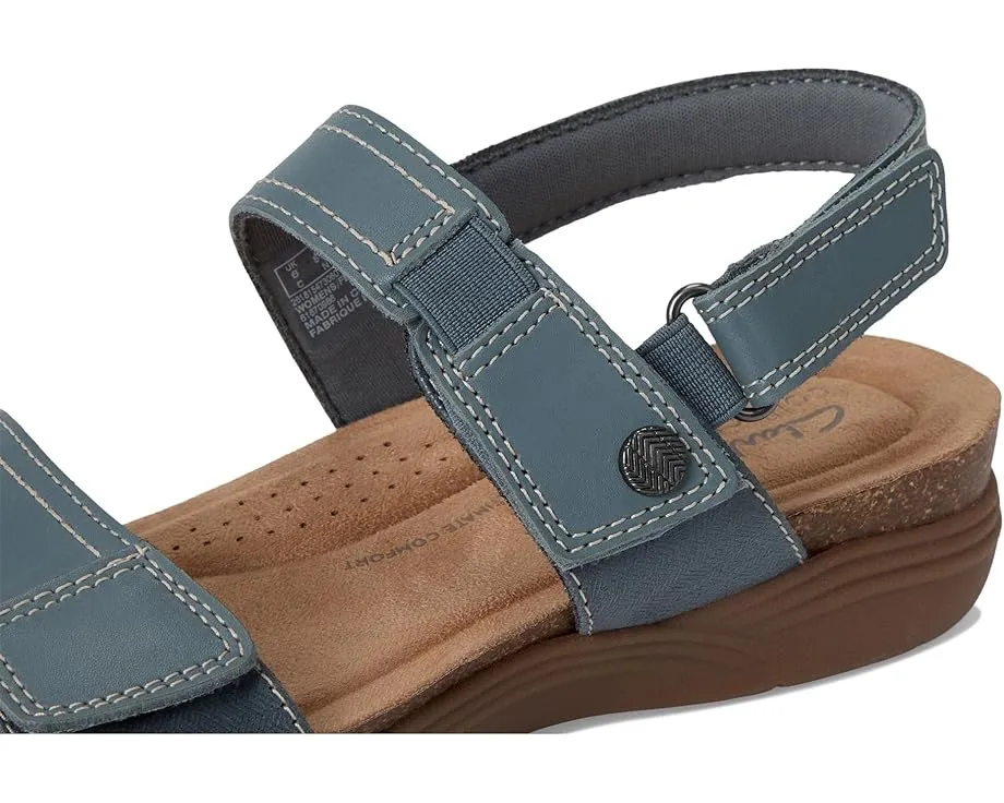 Кожаные сандалии Clarks April Clover на ремешке с пробковой стелькой