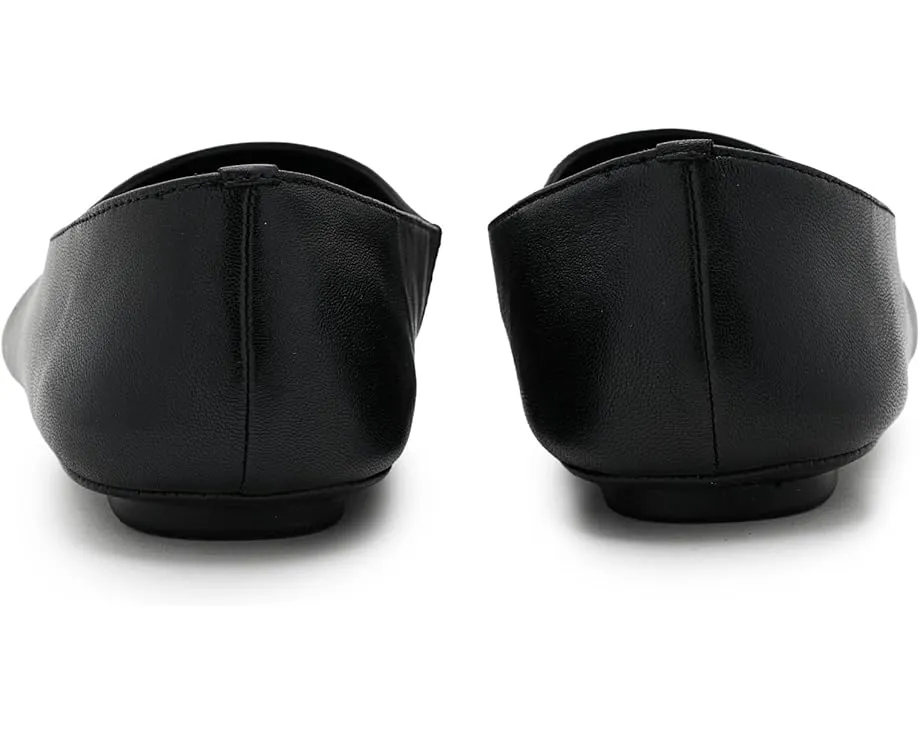 Балетки Catisha с круглым носком и резиновой подошвой Vince Camuto