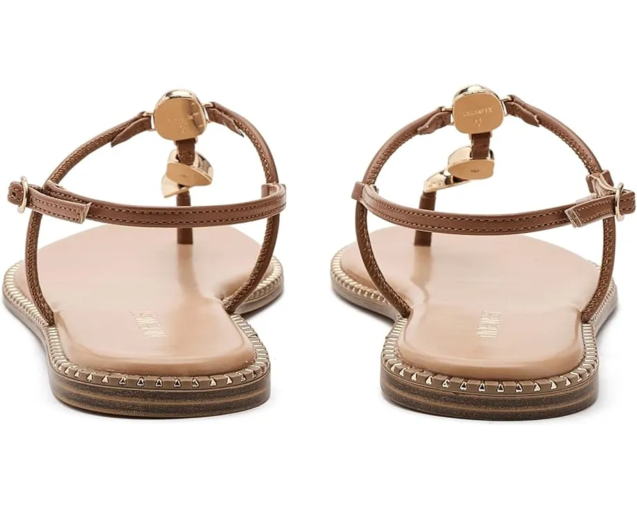 Босоножки Nine West Derika на плоском ходу с пряжкой